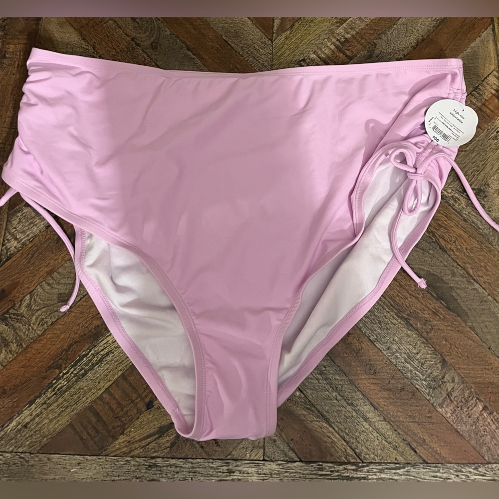 Decree high rise adjustable strap plus bikini bottom size 3x. New with tags
